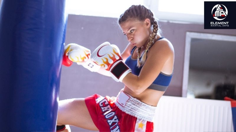 How Kickboxing Combines Strength, Cardio, and Flexibility 